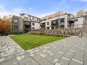 148 Weston Rd 208, Wellesley MA 02482