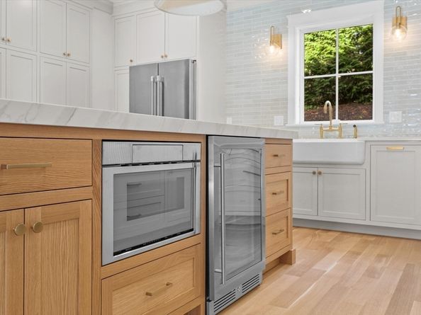 14 Dexter Lane B, Newburyport MA 01950