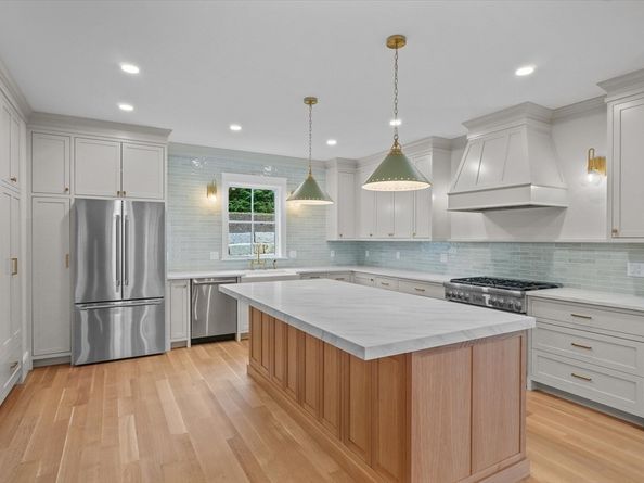 14 Dexter Lane B, Newburyport MA 01950