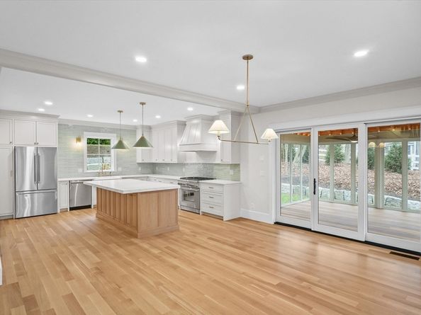 14 Dexter Lane B, Newburyport MA 01950