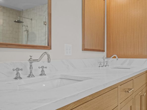 14 Dexter Lane B, Newburyport MA 01950