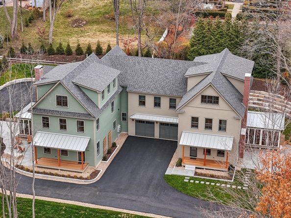 14 Dexter Lane B, Newburyport MA 01950