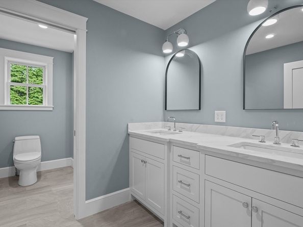 14 Dexter Lane B, Newburyport MA 01950