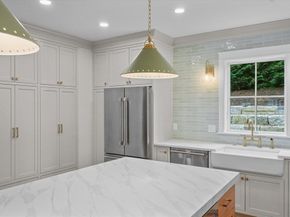 14 Dexter Lane B, Newburyport MA 01950