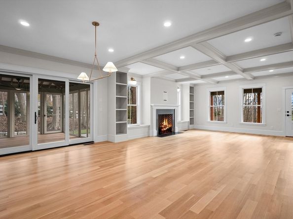 14 Dexter Lane B, Newburyport MA 01950