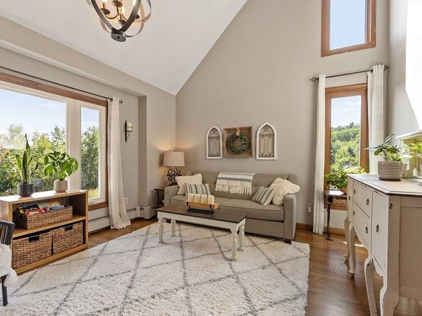 36 Will Thompson Way, Fitchburg MA 01420