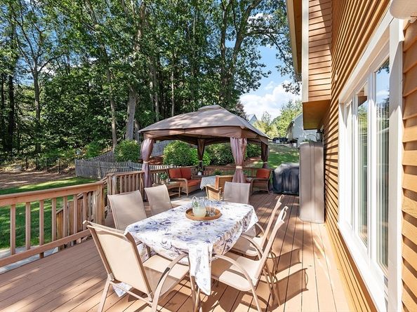 36 Will Thompson Way, Fitchburg MA 01420