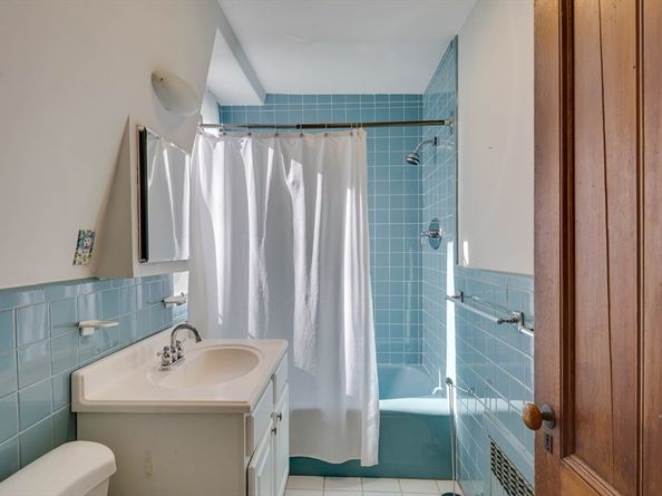 7-7A Brooks St, Winchester MA 01890