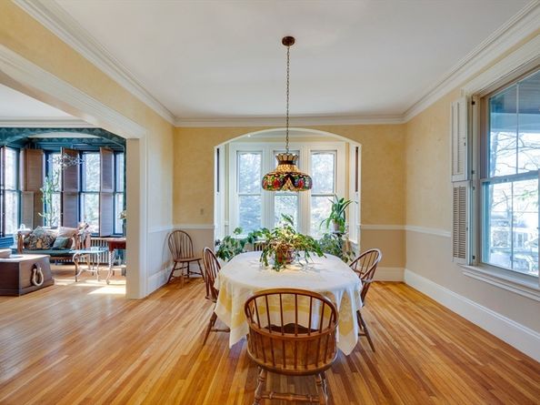 7-7A Brooks St, Winchester MA 01890