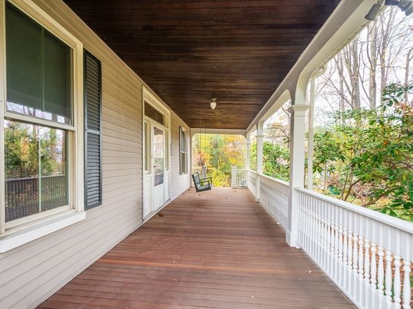 7-7A Brooks St, Winchester MA 01890