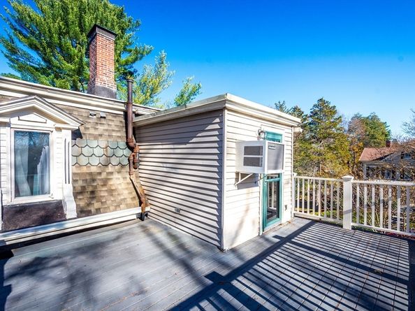 7-7A Brooks St, Winchester MA 01890