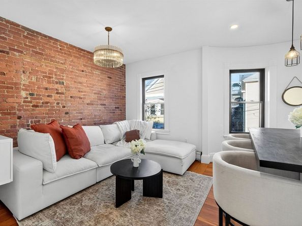 217 Boylston St 3, Boston MA 02130