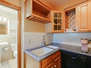 107 Lake B, Webster MA 01570