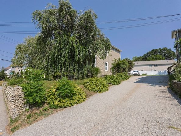 107 Lake B, Webster MA 01570