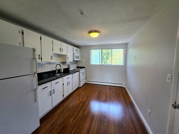 11 Woodcrest Ct 5, Weymouth MA 02190