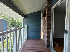 11 Woodcrest Ct 5, Weymouth MA 02190