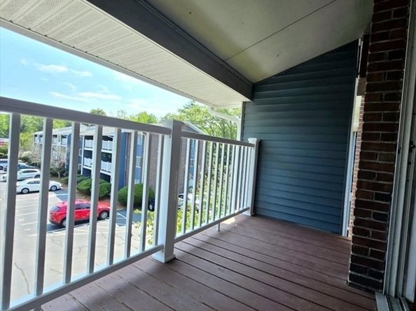 11 Woodcrest Ct 5, Weymouth MA 02190