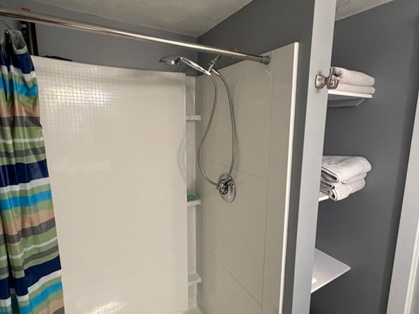 72 Charlton St, Oxford MA 01540