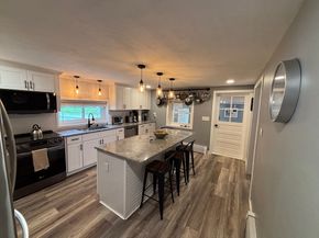 72 Charlton St, Oxford MA 01540