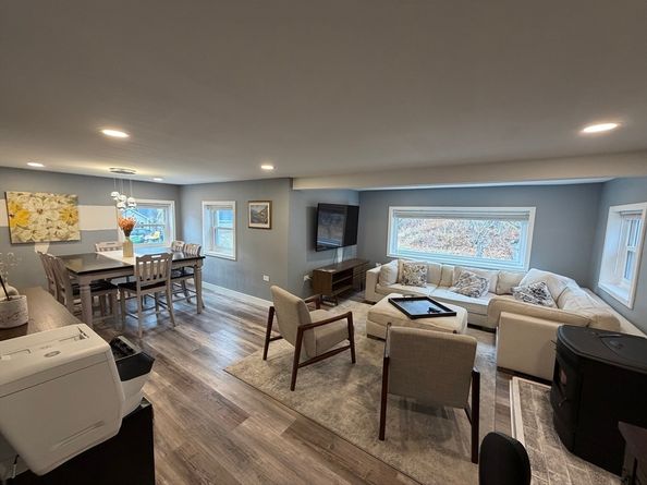 72 Charlton St, Oxford MA 01540