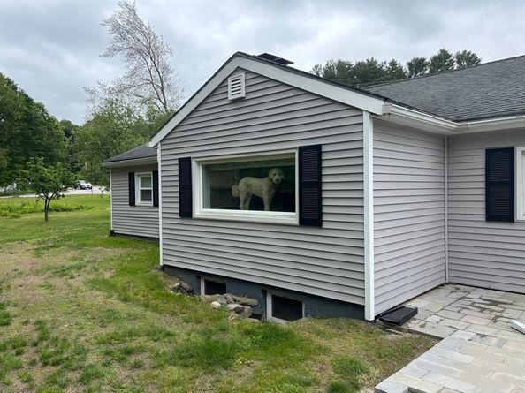 72 Charlton St, Oxford MA 01540