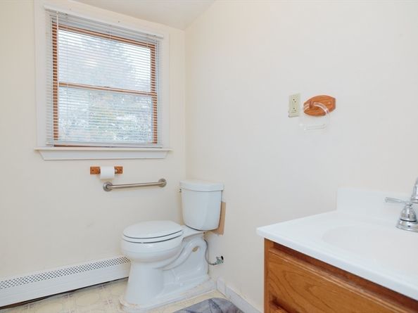 159 Hobart, Braintree MA 02184