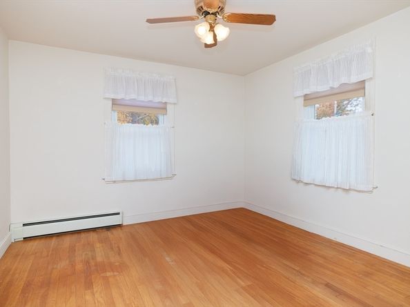 159 Hobart, Braintree MA 02184