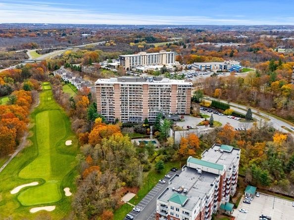 40 Village 1108, Middleton MA 01949