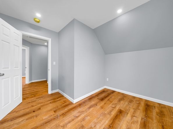 40 Grove St, Lynn MA 01905