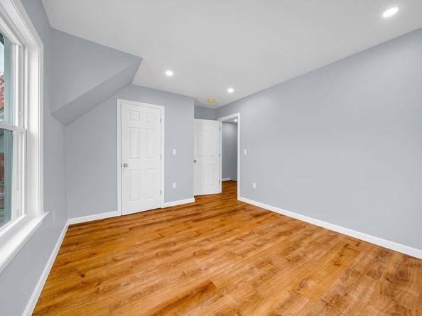 40 Grove St, Lynn MA 01905