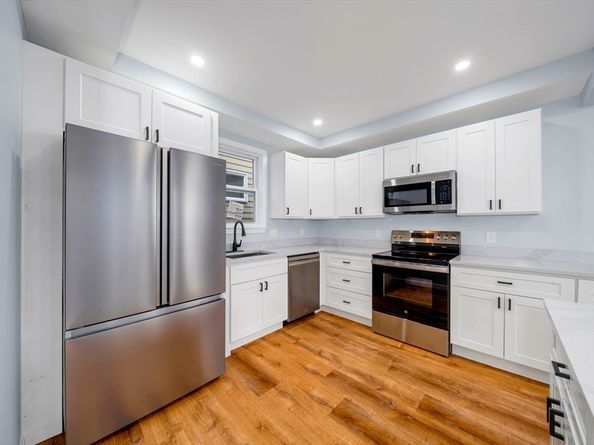 40 Grove St, Lynn MA 01905