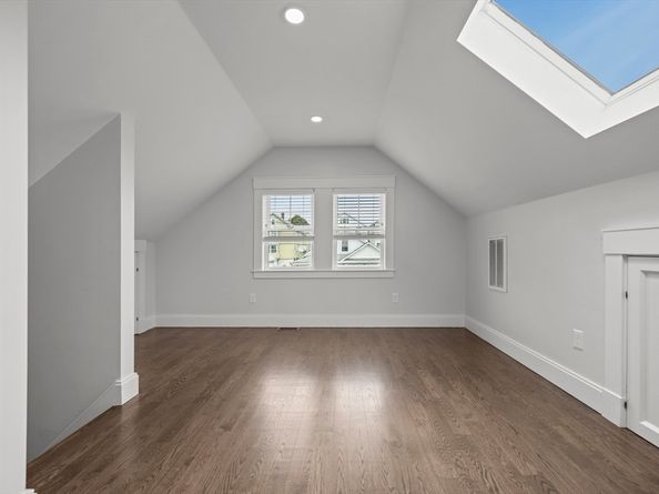 72 Governor Winthrop Rd 2, Somerville MA 02145