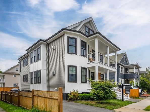 72 Governor Winthrop Rd 2, Somerville MA 02145