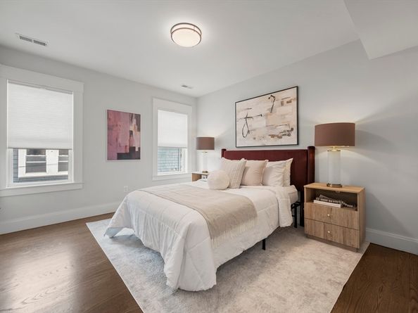 72 Governor Winthrop Rd 2, Somerville MA 02145