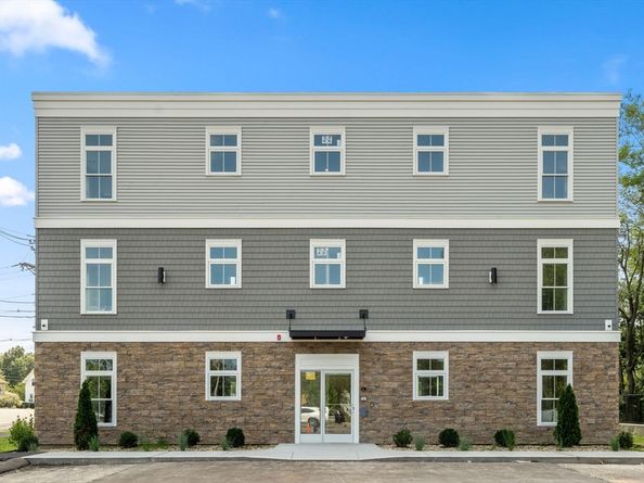 7 Cross St 306, Wilmington MA 01887