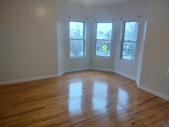 378 Ferry St, Everett MA 02149