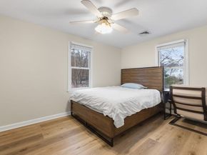 13 Plain St, Upton MA 01568