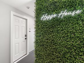 11 Charter St, Newburyport MA 01950