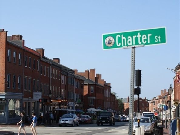 11 Charter St, Newburyport MA 01950