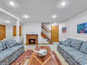 143 Charlton Rd, Dudley MA 01571