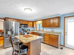 143 Charlton Rd, Dudley MA 01571