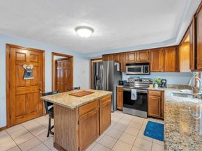 143 Charlton Rd, Dudley MA 01571