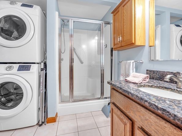 143 Charlton Rd, Dudley MA 01571