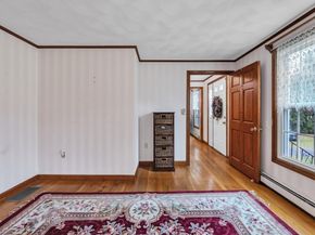 143 Charlton Rd, Dudley MA 01571