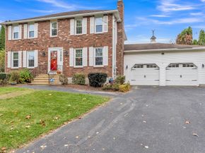 143 Charlton Rd, Dudley MA 01571