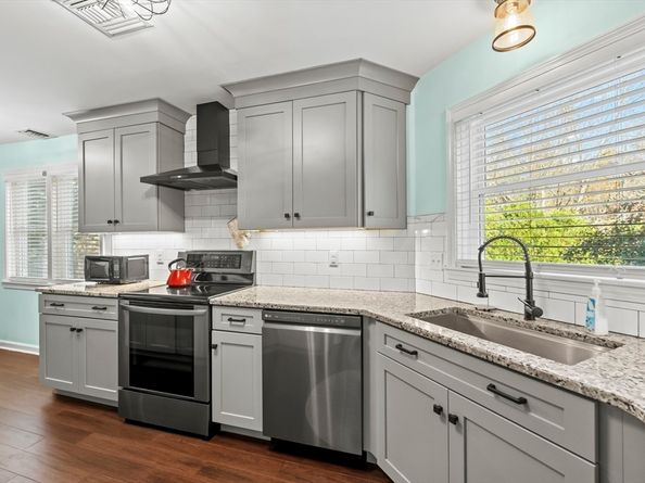 168 Upton Street 8, Grafton MA 01519