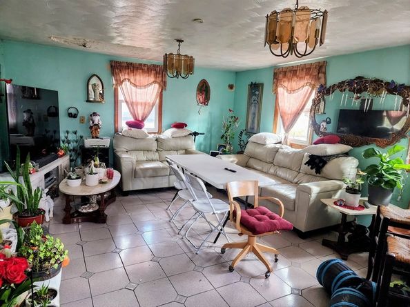 74 Garfield Ave, Revere MA 02151