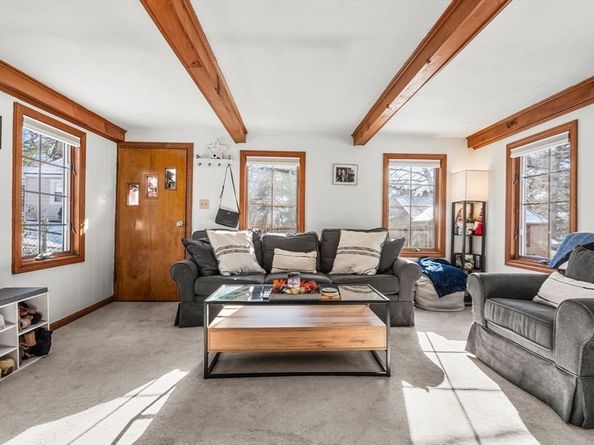 11 Cogswell Rd, North Reading MA 01864