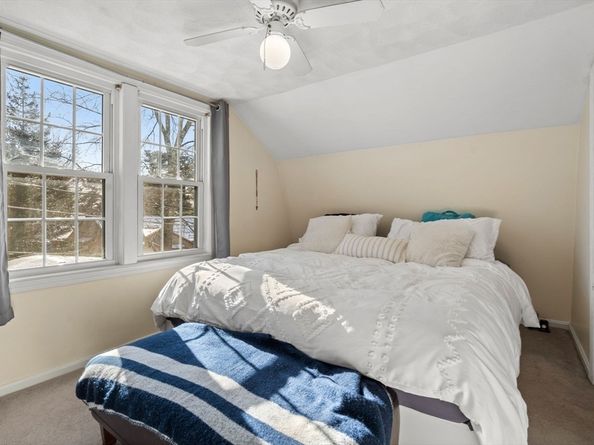 11 Cogswell Rd, North Reading MA 01864