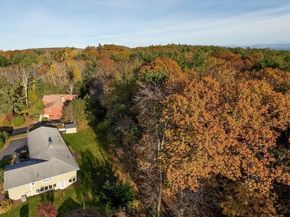 17 Crowningshield Dr, Paxton MA 01612